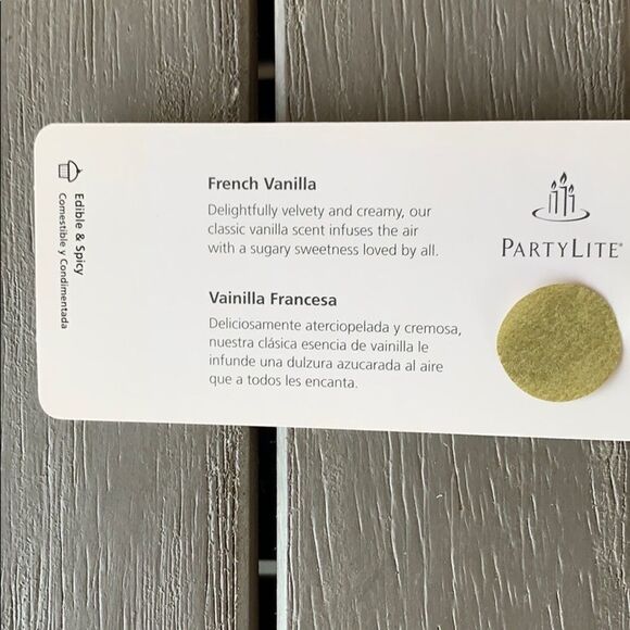 PARTYLITE FRENCH Vanilla Retired 3x7 Pillar Candles Rare 2 bundled  NIB - Picture 9 of 10